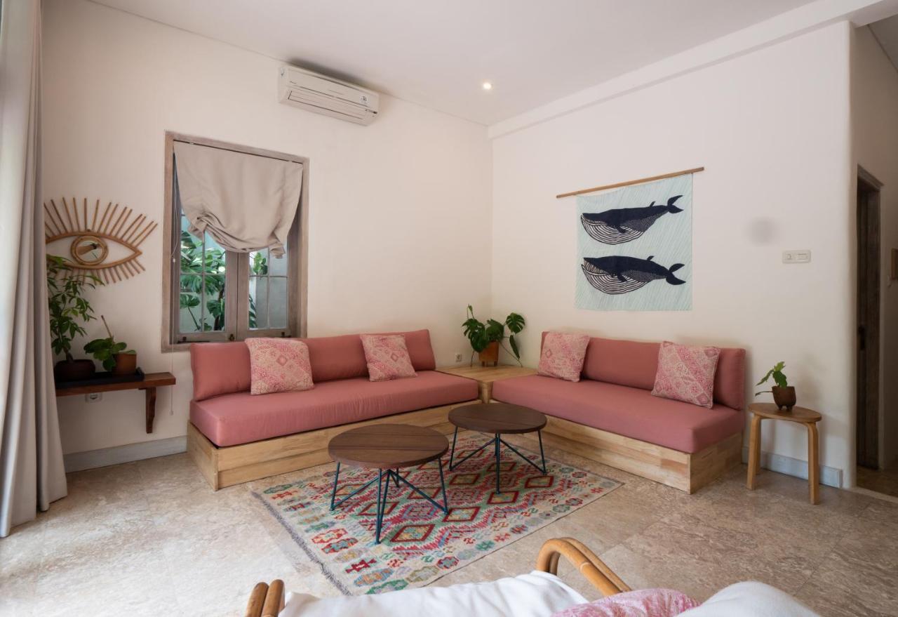 Kresna By The Sea By Kresna Hospitality Hotel เซมินยัค ภายนอก รูปภาพ