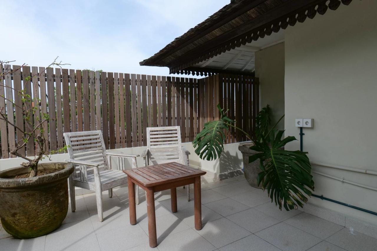 Kresna By The Sea By Kresna Hospitality Hotel เซมินยัค ภายนอก รูปภาพ
