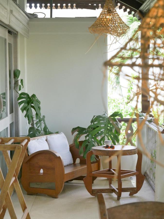 Kresna By The Sea By Kresna Hospitality Hotel เซมินยัค ภายนอก รูปภาพ