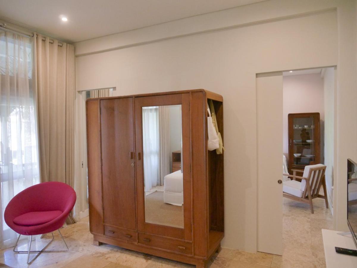 Kresna By The Sea By Kresna Hospitality Hotel เซมินยัค ภายนอก รูปภาพ