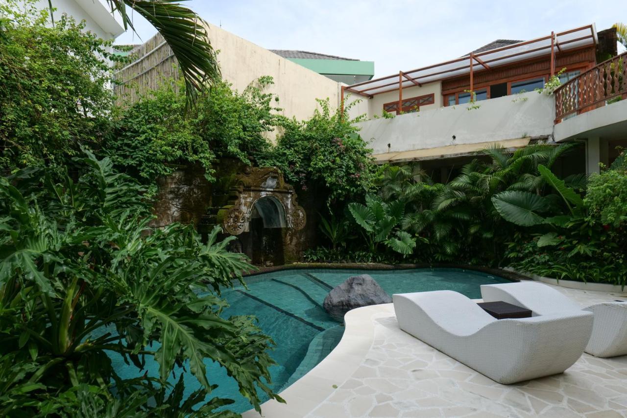 Kresna By The Sea By Kresna Hospitality Hotel เซมินยัค ภายนอก รูปภาพ