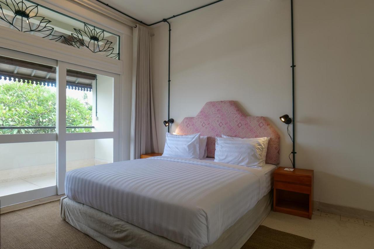 Kresna By The Sea By Kresna Hospitality Hotel เซมินยัค ภายนอก รูปภาพ