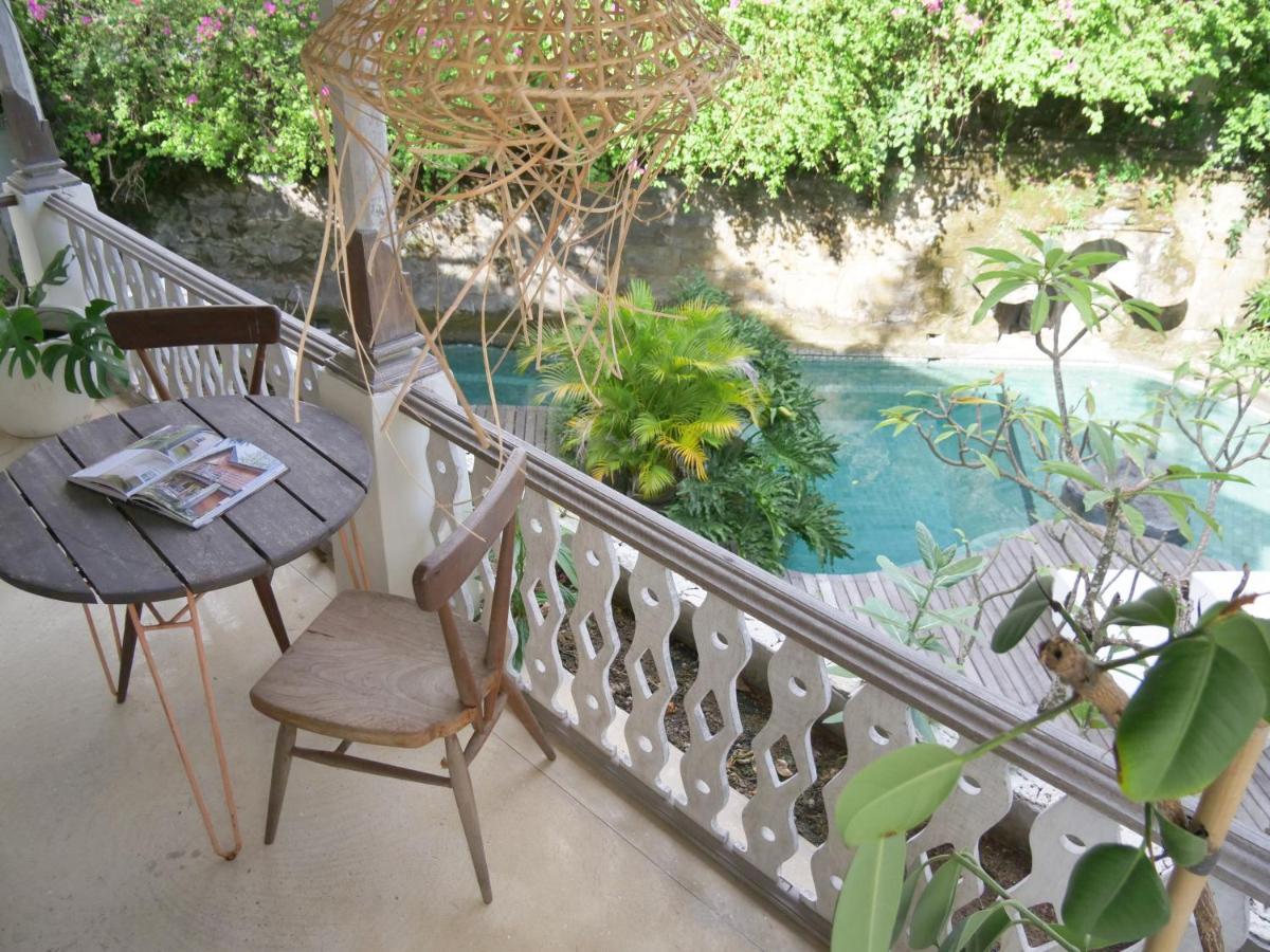 Kresna By The Sea By Kresna Hospitality Hotel เซมินยัค ภายนอก รูปภาพ