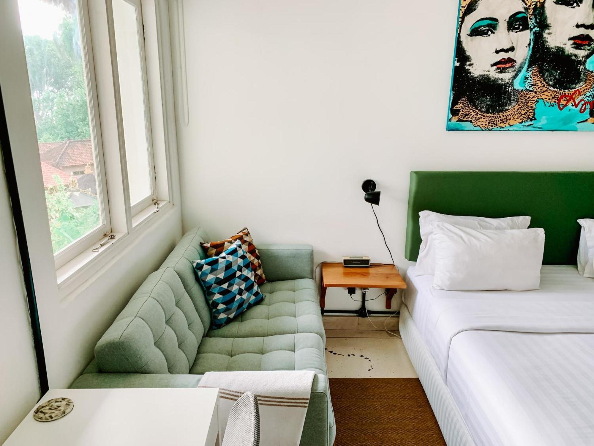 Kresna By The Sea By Kresna Hospitality Hotel เซมินยัค ภายนอก รูปภาพ