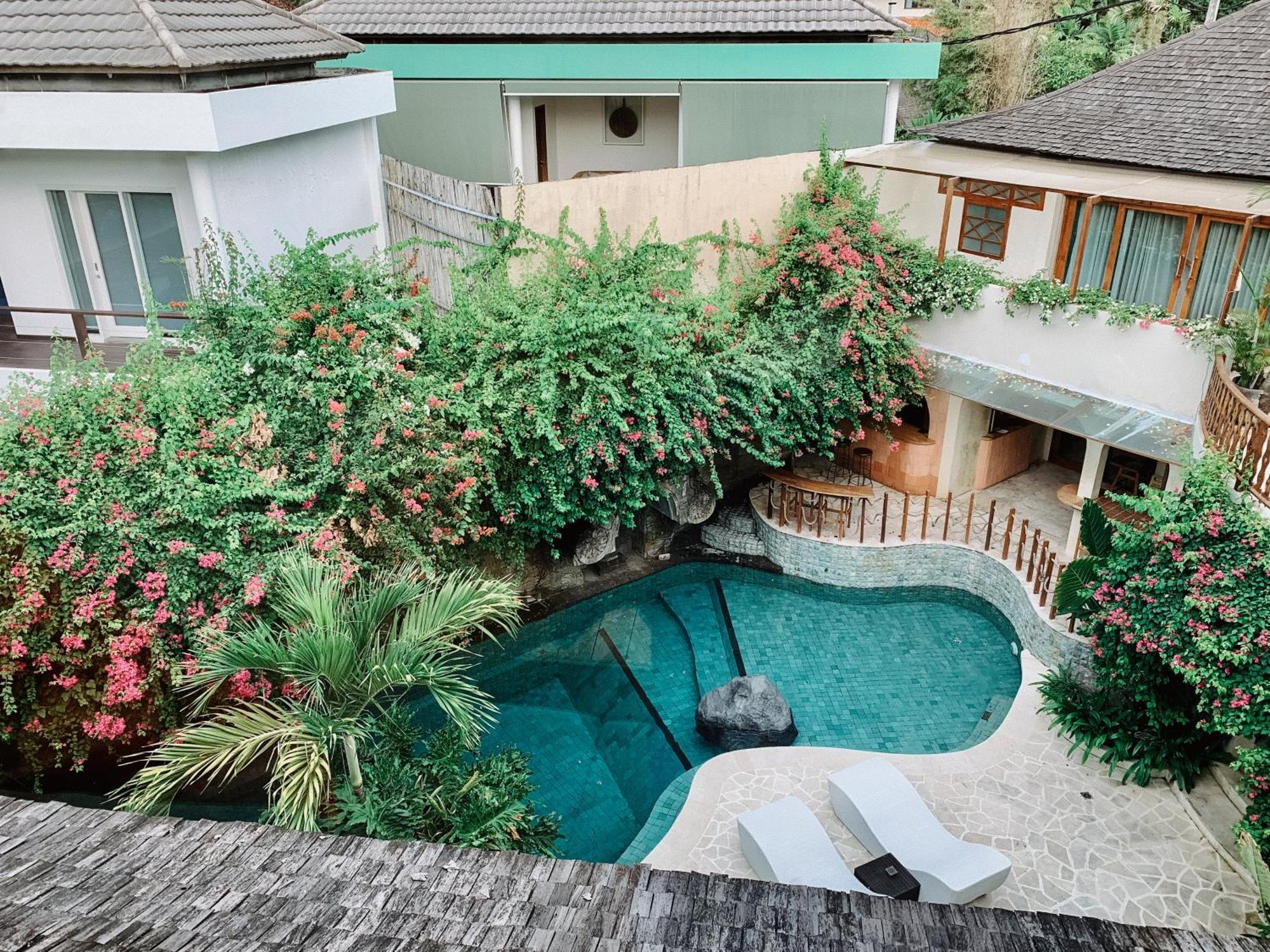Kresna By The Sea By Kresna Hospitality Hotel เซมินยัค ภายนอก รูปภาพ